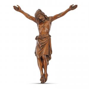 Cristo em madeira esculpida